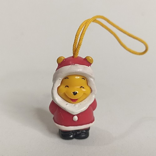 Winnie the pooh peek - winnie,